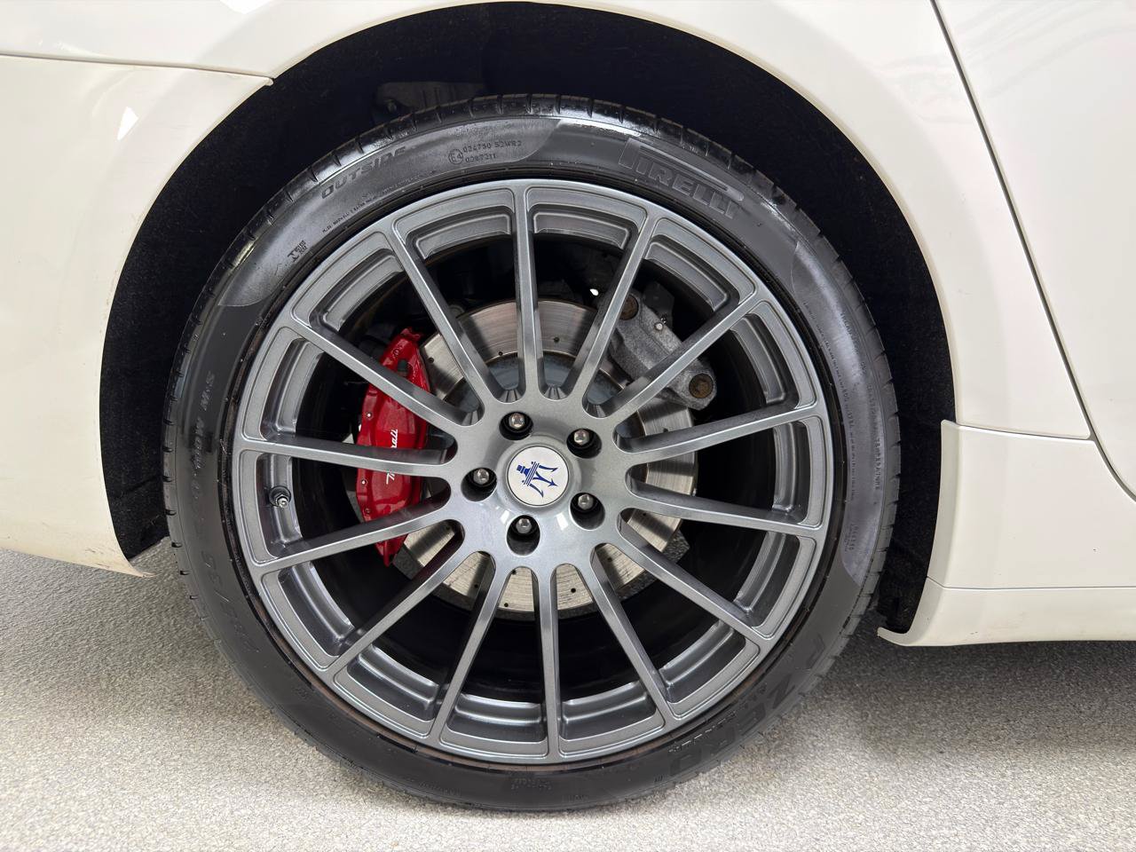 Used 2018 Maserati Quattroporte S GranSport Q4 AWD/4WD image 38