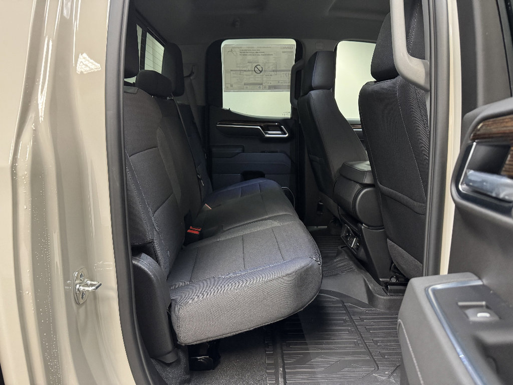 New 2026 GMC Sierra 1500 SLE w/ Preferred Package image 13