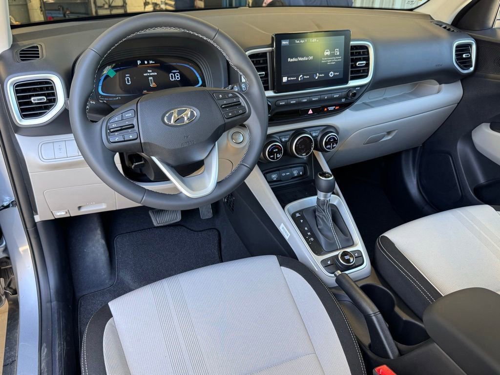 New 2026 Hyundai Venue SEL image 2