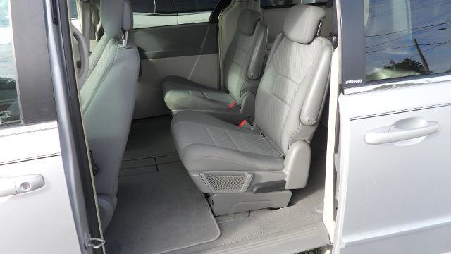 Used 2010 Chrysler Town & Country LX w/ Entertainment Group #1 FWD image 14