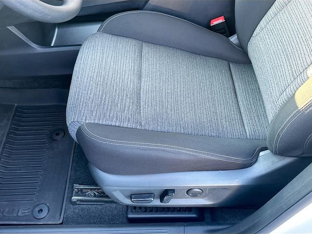 Used 2023 Nissan Rogue SV AWD/4WD image 19