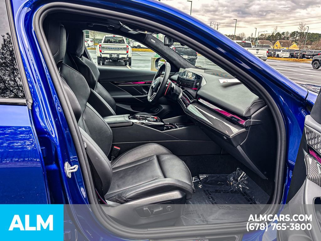 Used 2026 BMW M5 w/ Executive Package image 16