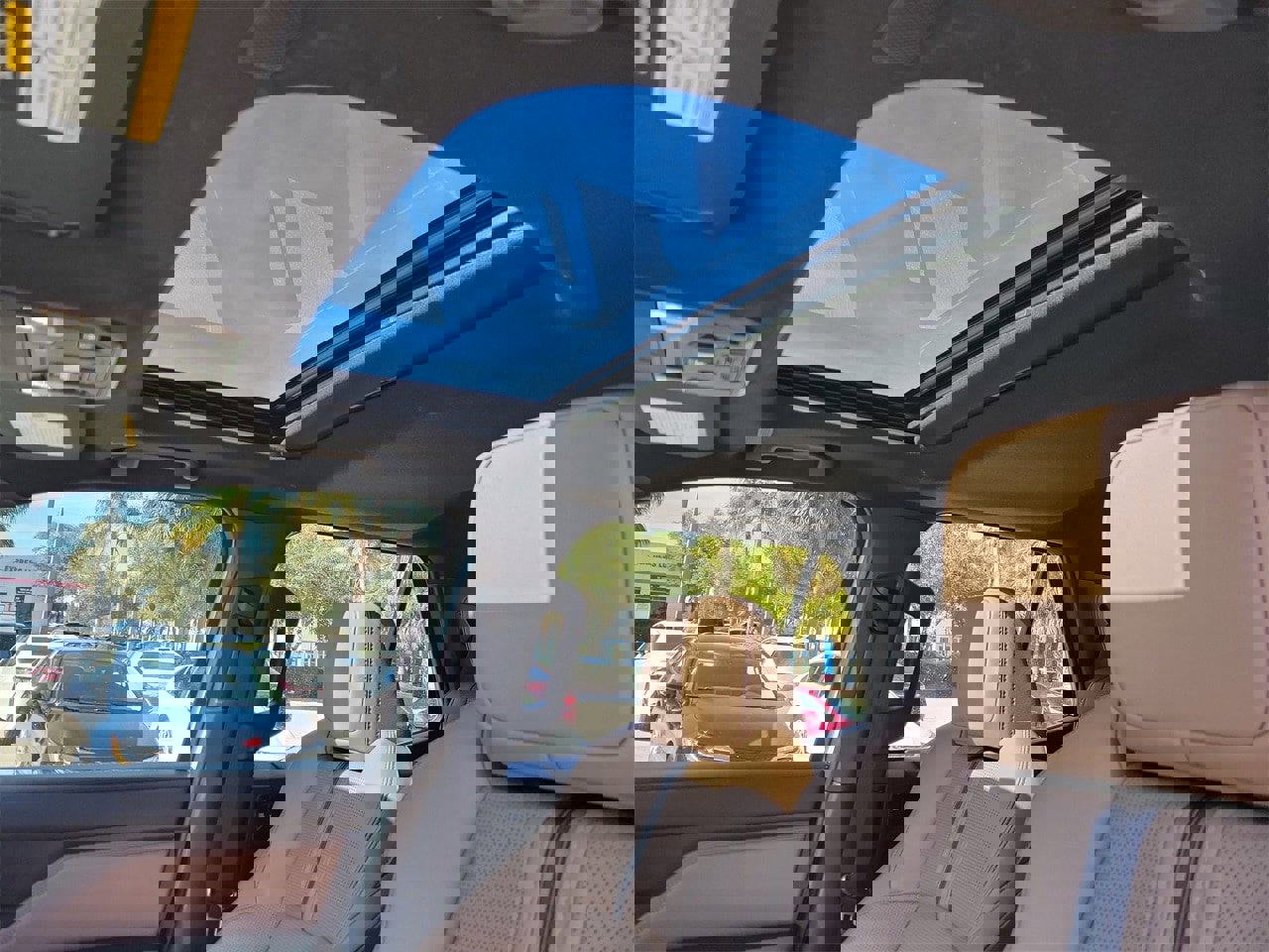 Used 2025 Toyota 4Runner Limited image 19