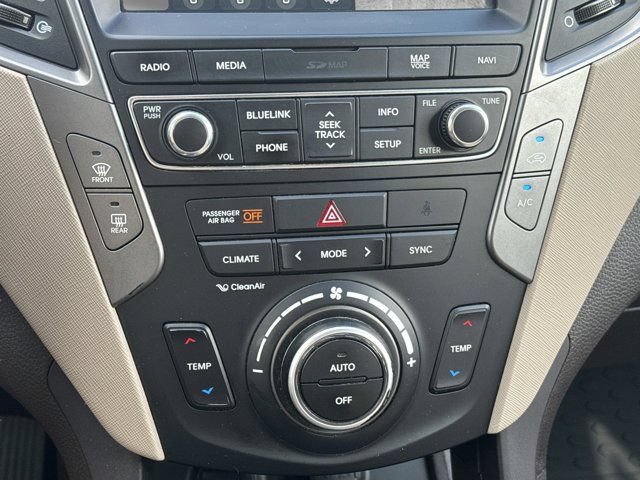 Used 2018 Hyundai Santa Fe Sport w/ Cargo Package FWD image 22