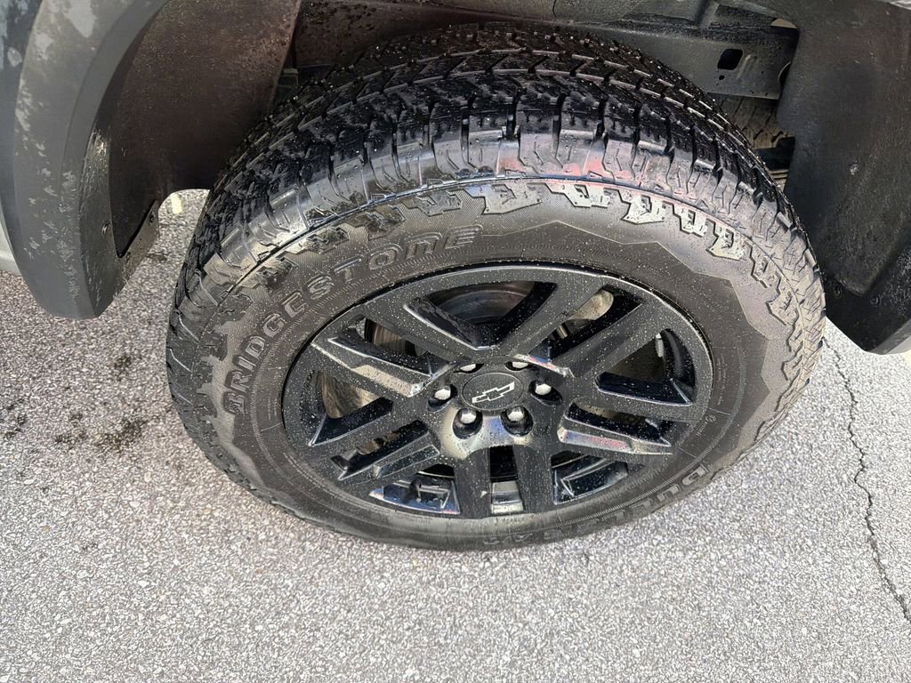 Used 2024 Chevrolet Colorado Trail Boss w/ Technology Package image 11