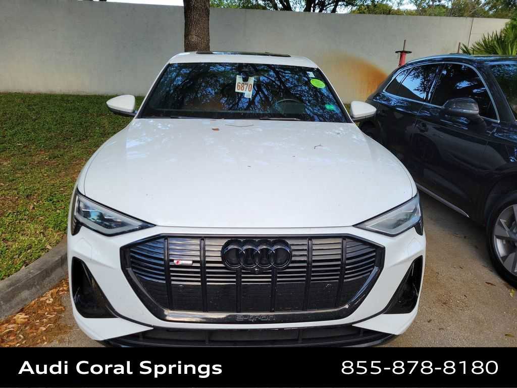 Certified 2023 Audi e-tron Premium Plus w/ Premium Plus Package image 9