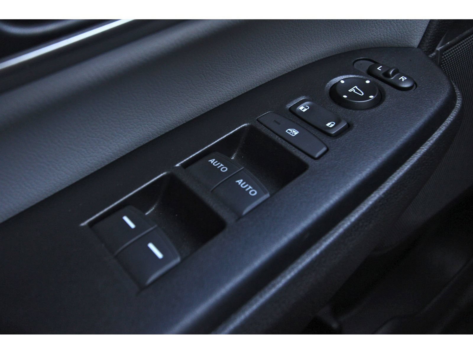 Used 2021 Honda CR-V Touring image 23