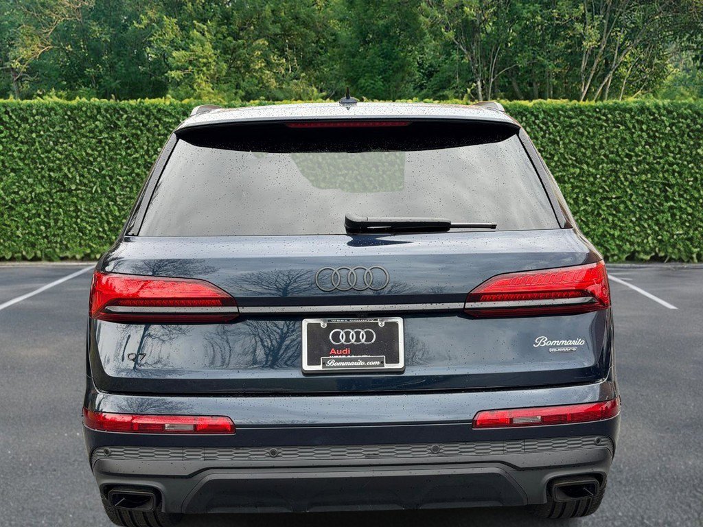 Used 2025 Audi Q7 2.0T Premium w/ Convenience Plus Package image 5