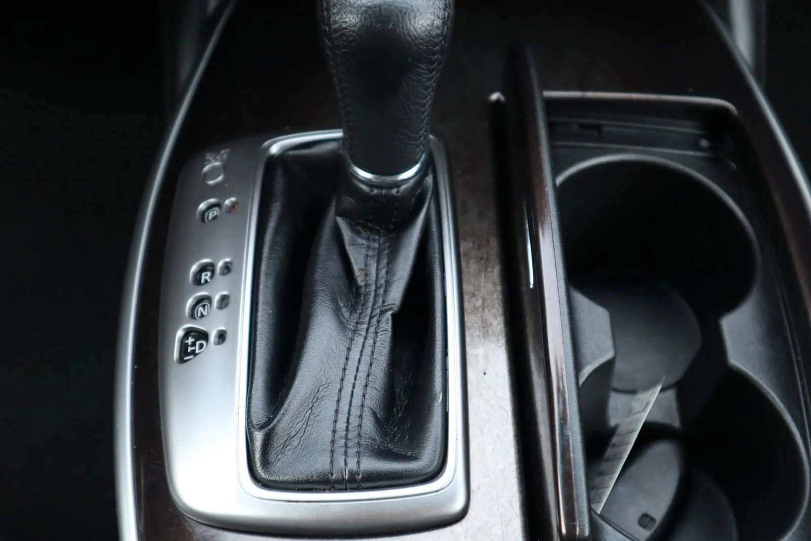 Used 2013 INFINITI JX35 AWD w/ Premium Pkg image 24