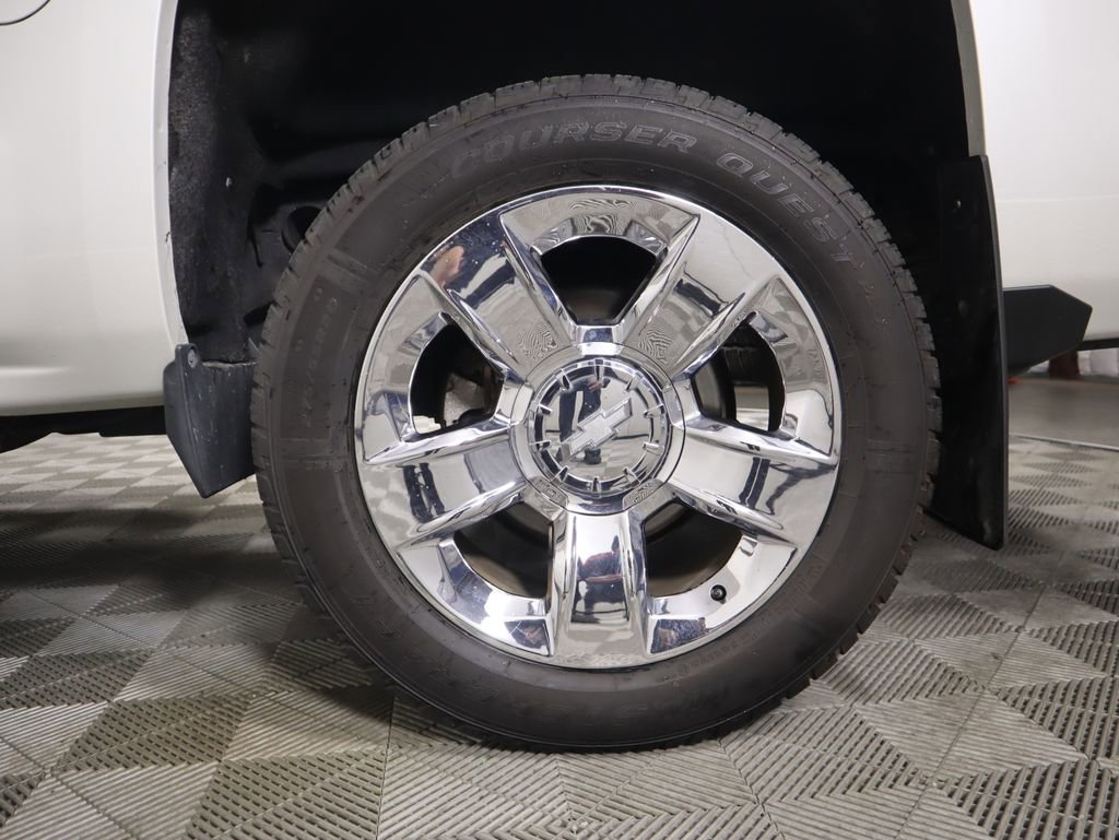 Used 2017 Chevrolet Silverado 1500 LTZ w/ Sport Package image 31
