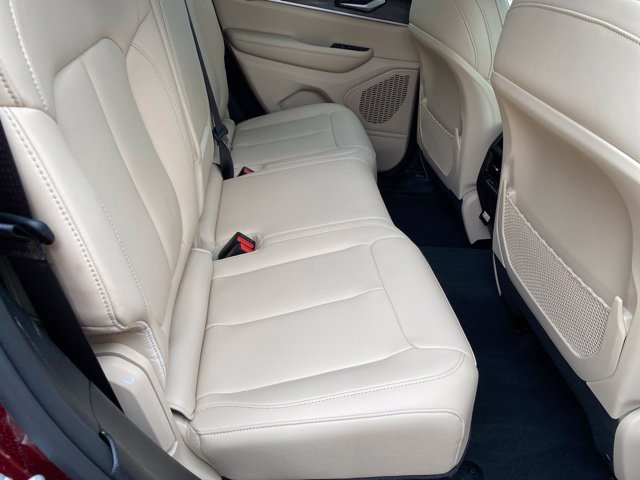 Certified 2023 Jeep Grand Cherokee Limited AWD/4WD image 33