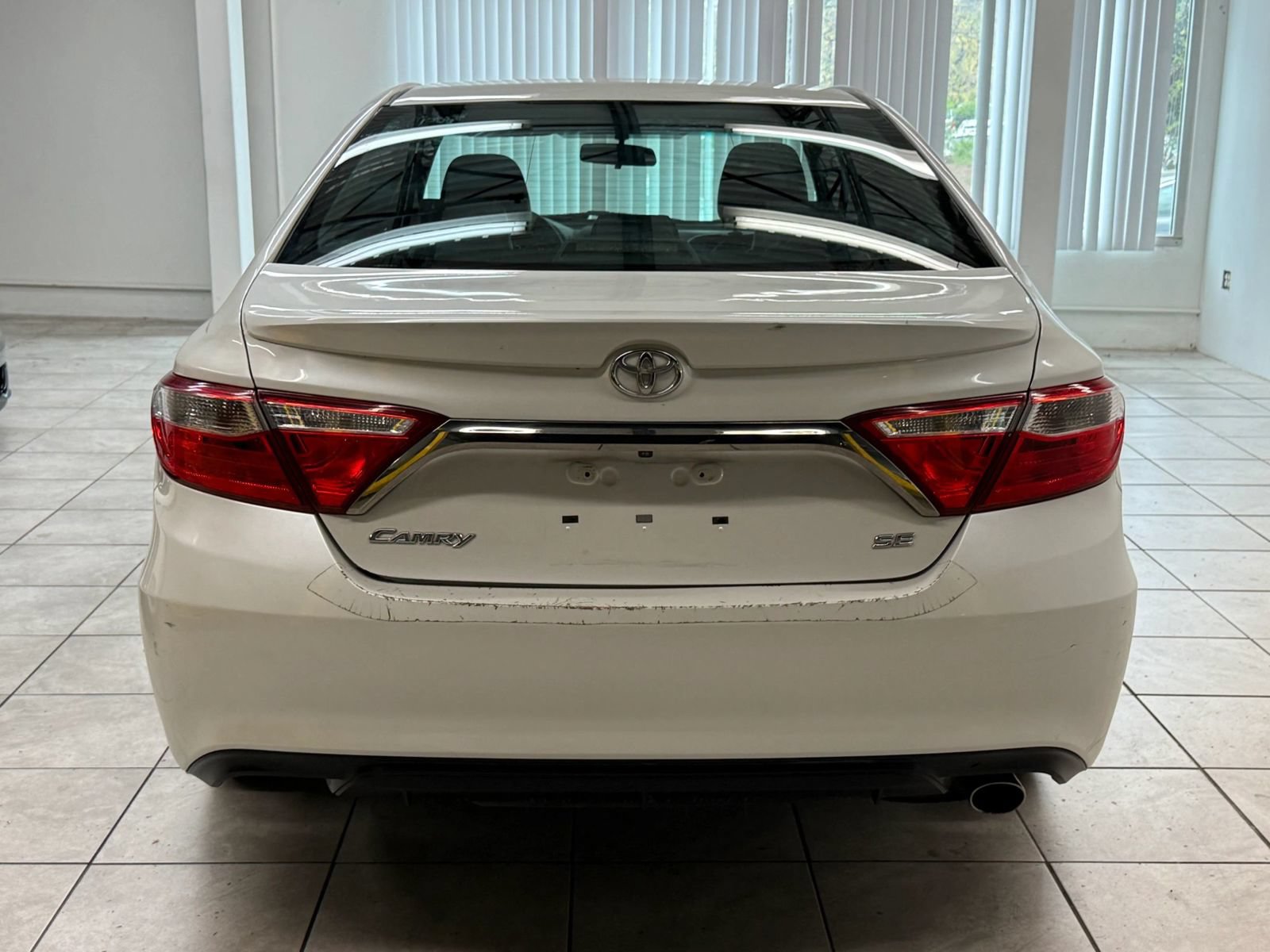 Used 2017 Toyota Camry SE FWD image 8