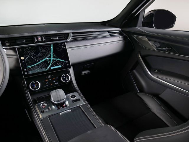 Used 2026 Jaguar F-PACE R-Dynamic S AWD/4WD image 18