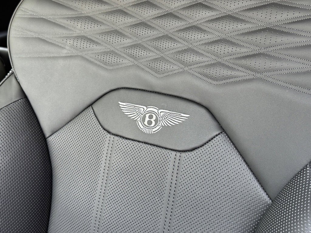 New 2025 Bentley Bentayga image 29
