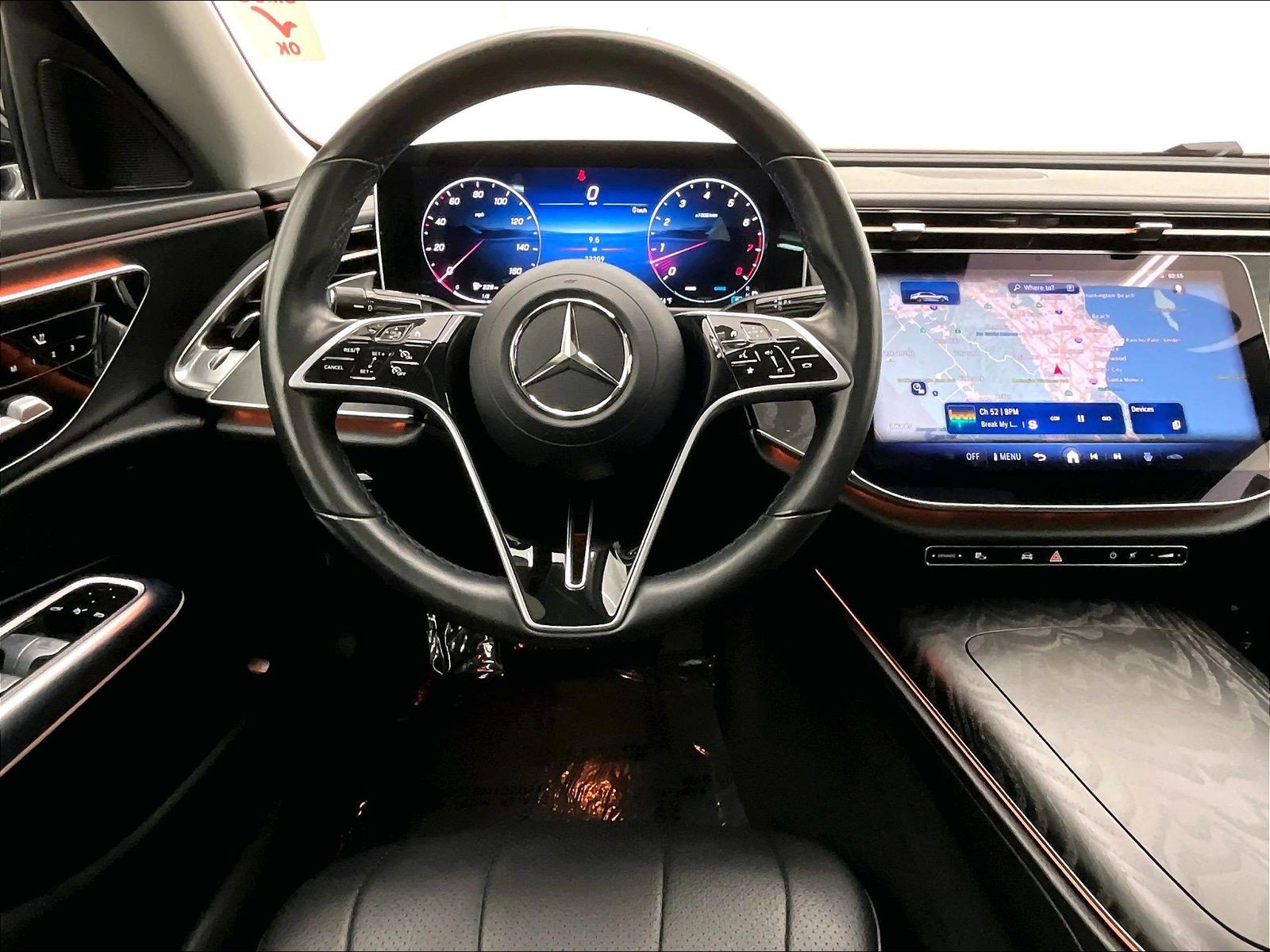 Certified 2025 Mercedes-Benz E 350 4MATIC Sedan image 4
