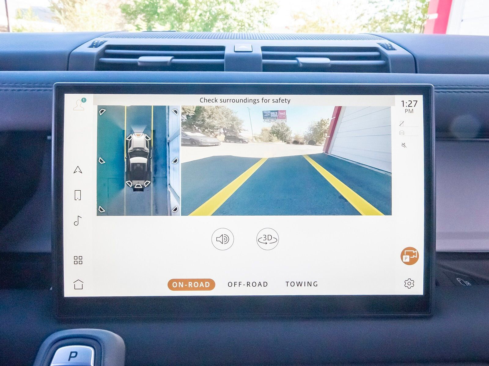 Used 2025 Land Rover Defender 90 S image 21