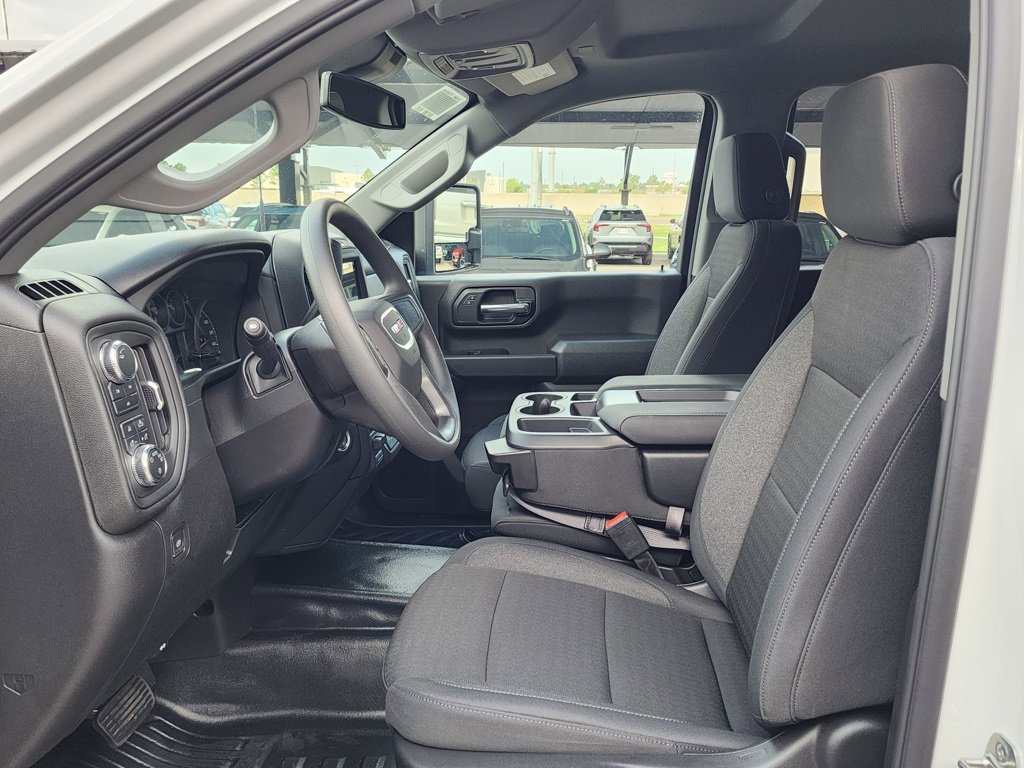 New 2026 GMC Sierra 3500 Pro w/ Convenience Package image 17