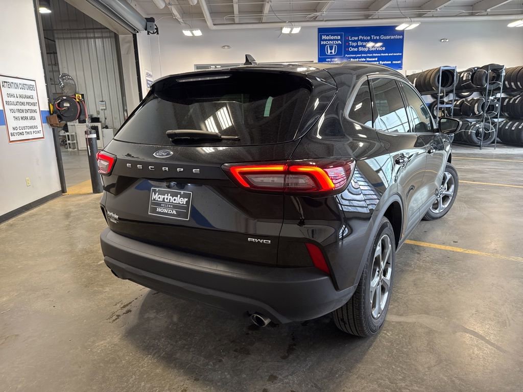 Used 2025 Ford Escape ST-Line AWD/4WD image 5