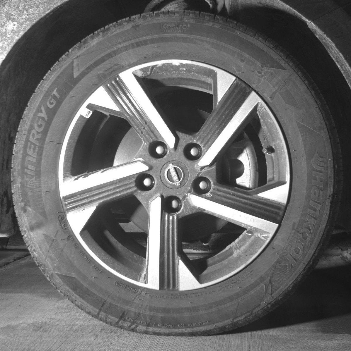 Used 2025 Nissan Sentra SV FWD image 13