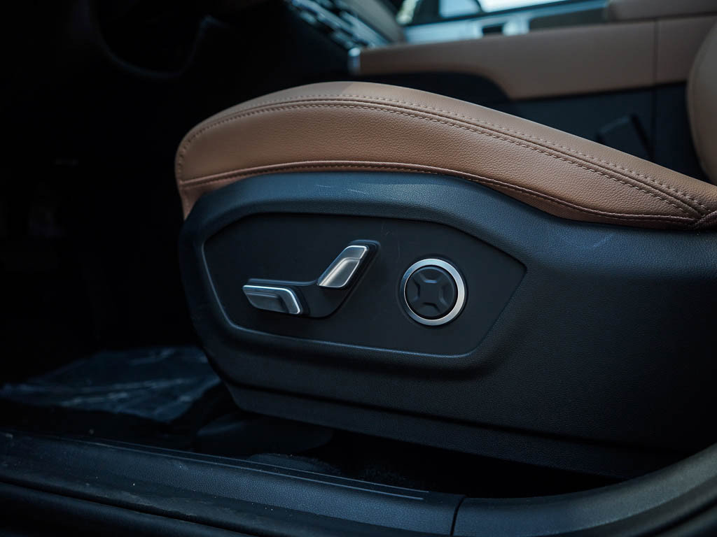 New 2026 Hyundai Santa Fe Limited w/ Tow & Go Package AWD/4WD image 21