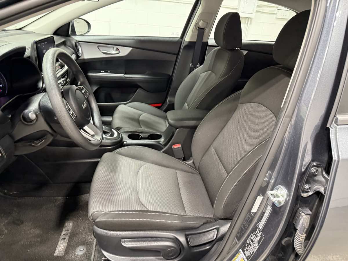 Used 2024 Kia Forte LXS FWD image 14