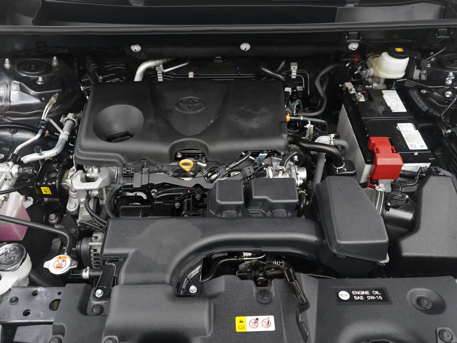 Used 2024 Toyota RAV4 XLE AWD/4WD image 32