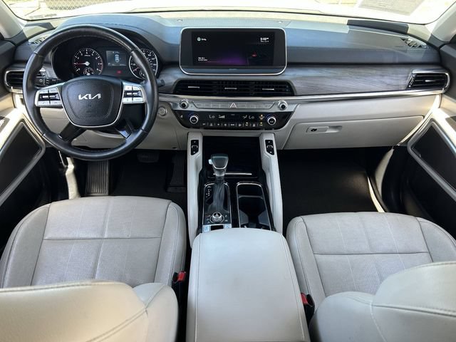 Used 2022 Kia Telluride EX w/ EX Premium Package AWD/4WD image 16