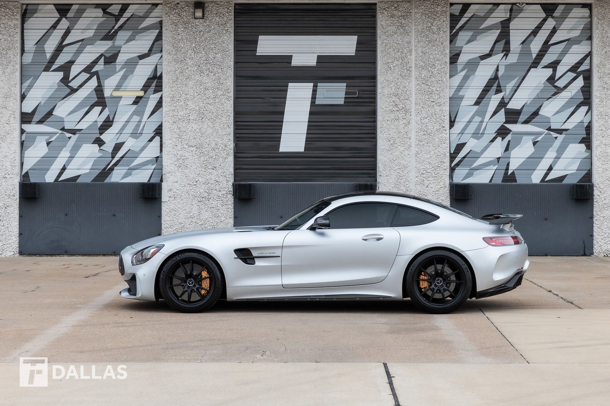 Used 2018 Mercedes-Benz AMG GT R image 9