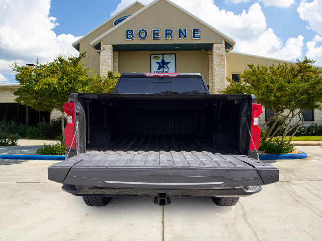 Used 2024 Chevrolet Silverado 1500 ZR2 w/ Technology Package AWD/4WD image 6