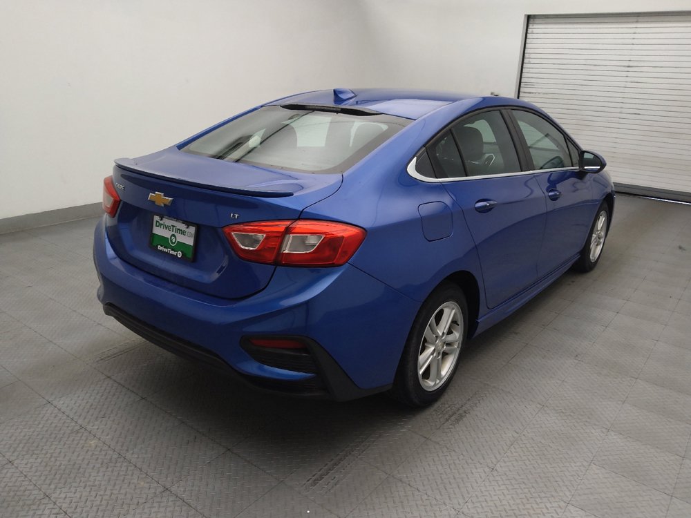 Used 2017 Chevrolet Cruze LT w/ Convenience Package FWD image 9