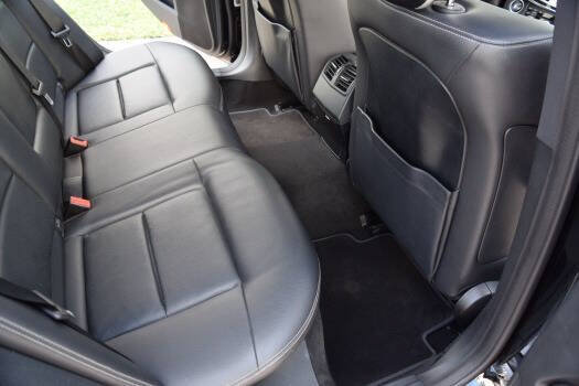 Used 2014 Mercedes-Benz E 250 BlueTEC Sedan image 47