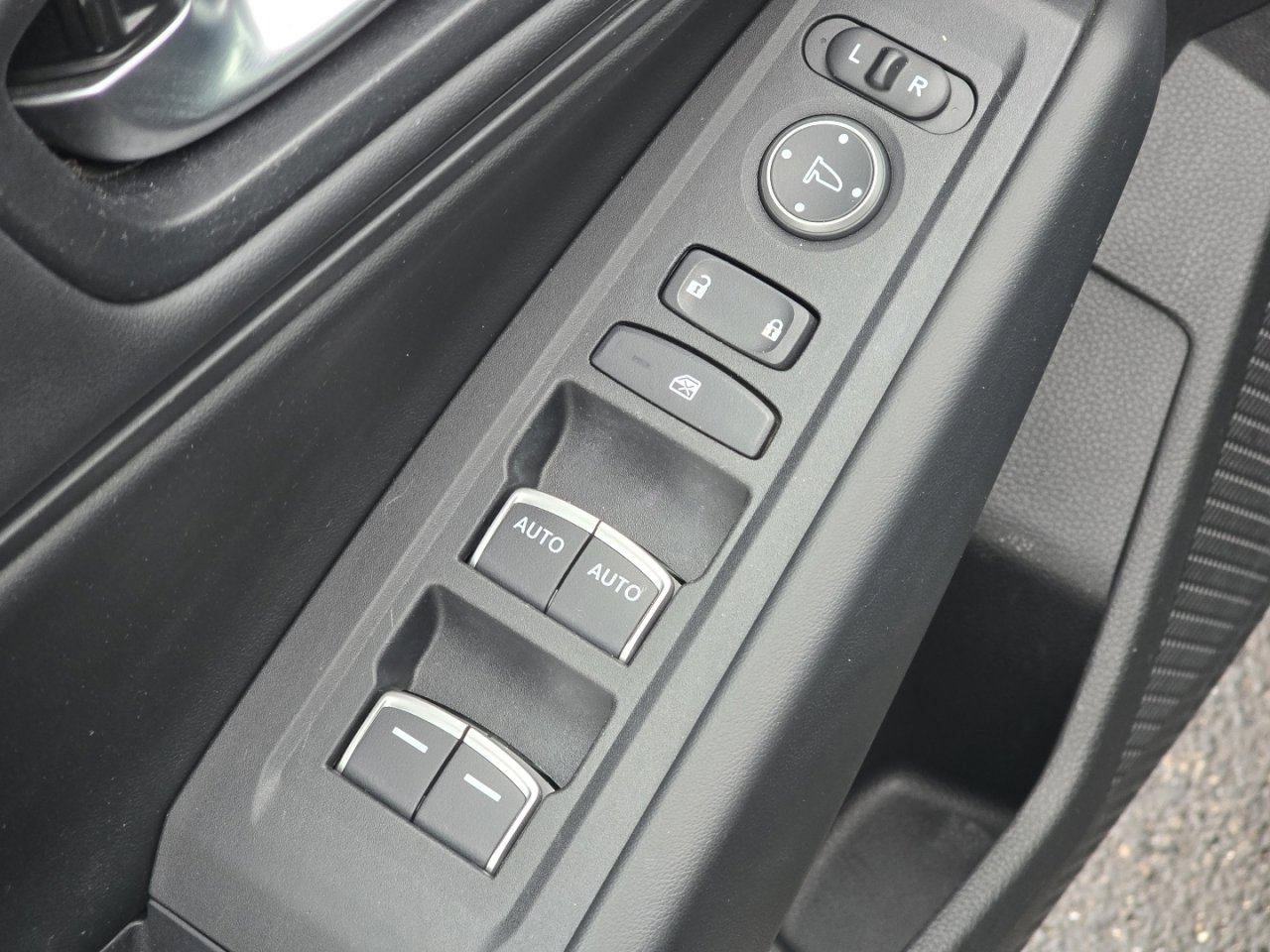 Certified 2023 Honda Accord EX image 26