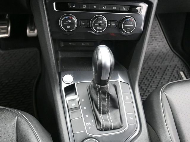 Used 2021 Volkswagen Tiguan SE R-Line image 21