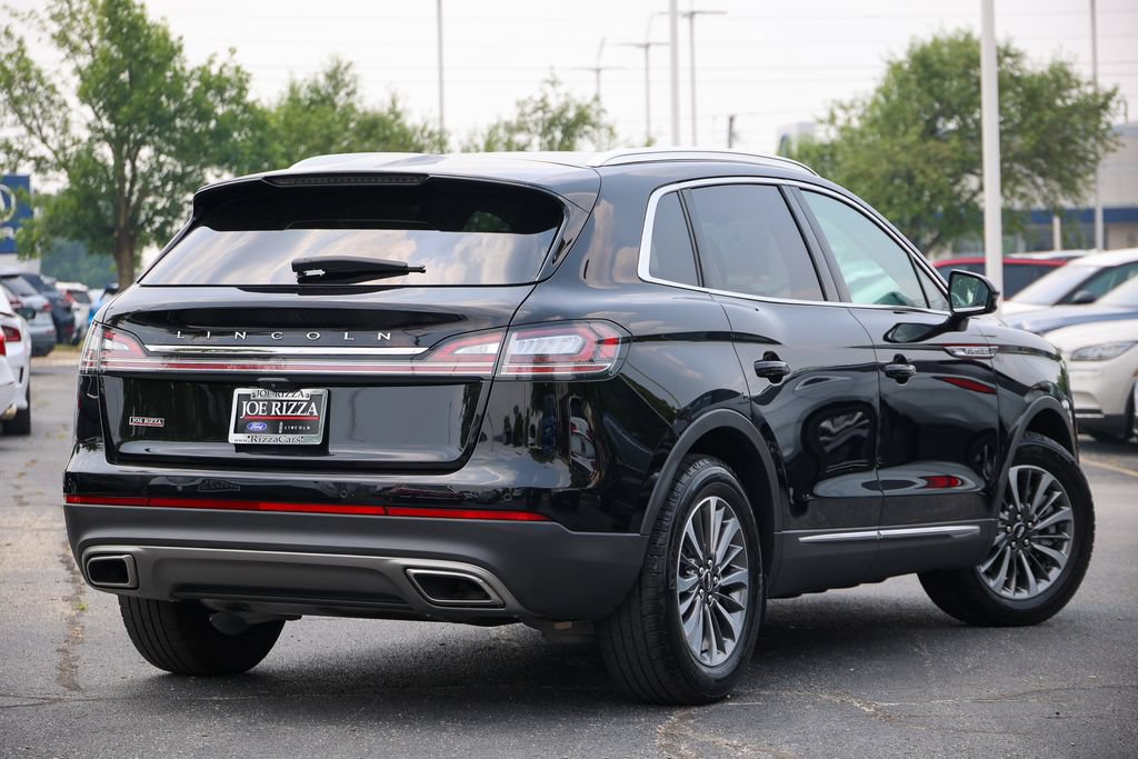 Certified 2023 Lincoln Nautilus FWD image 3