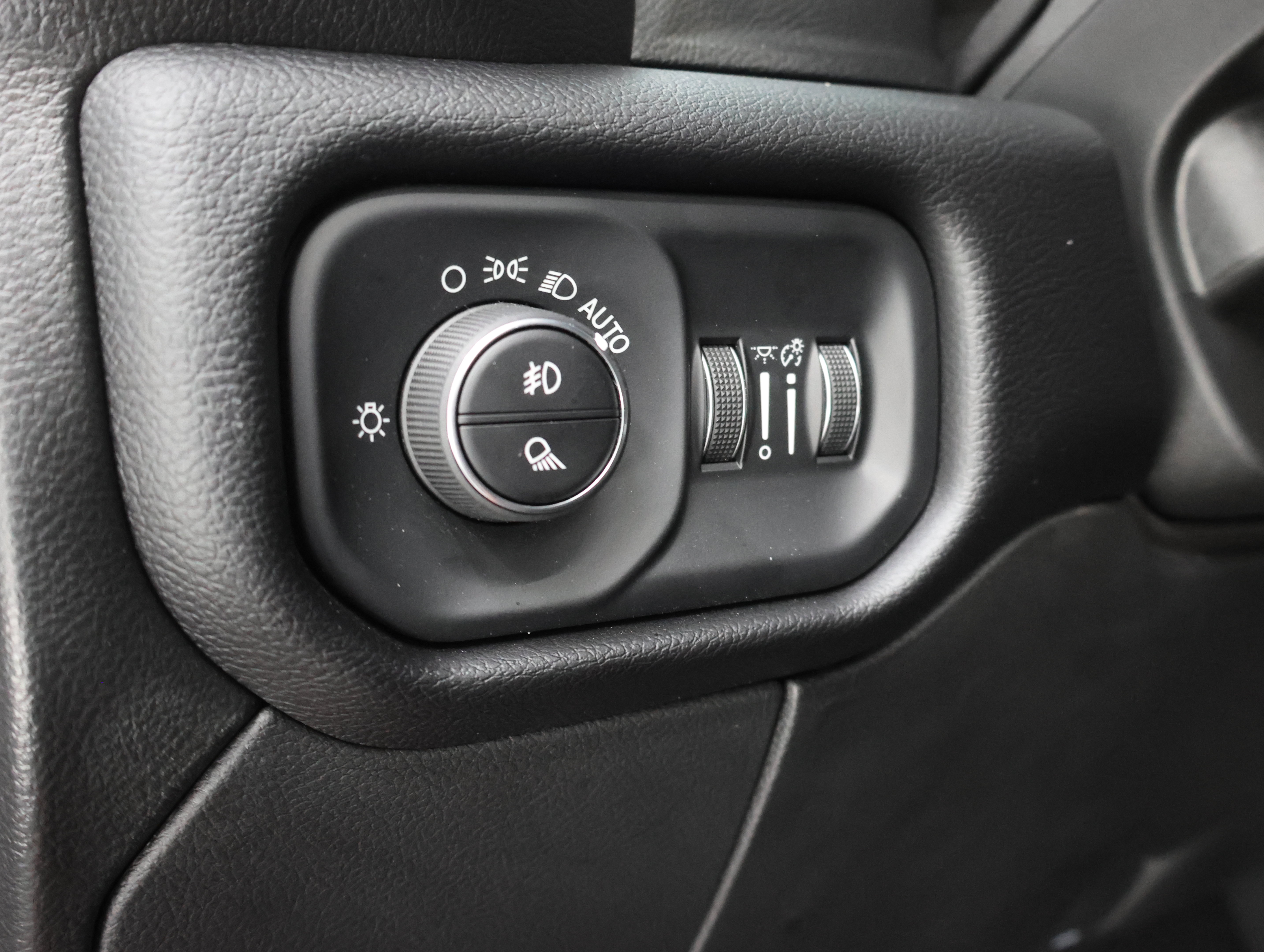 Used 2024 RAM 2500 Laramie w/ Night Edition AWD/4WD image 42
