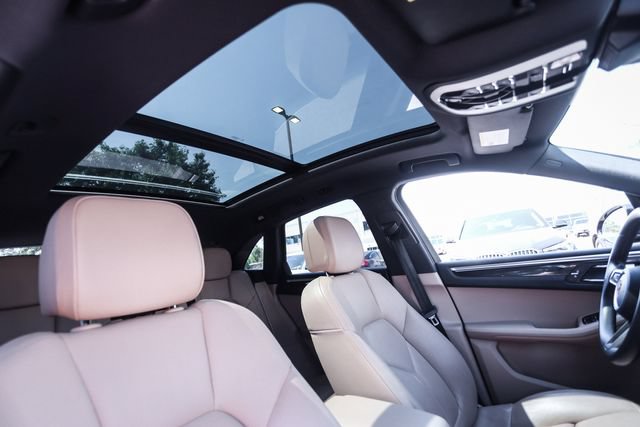 Used 2022 Porsche Macan AWD/4WD image 74