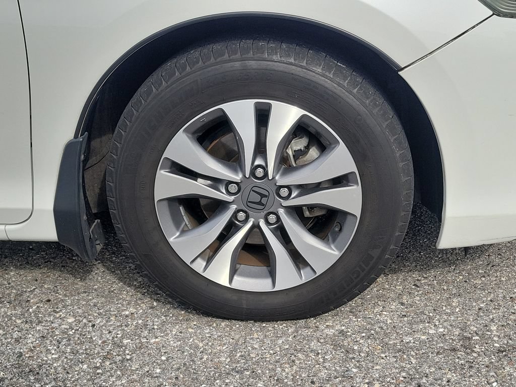 Used 2013 Honda Accord LX image 5