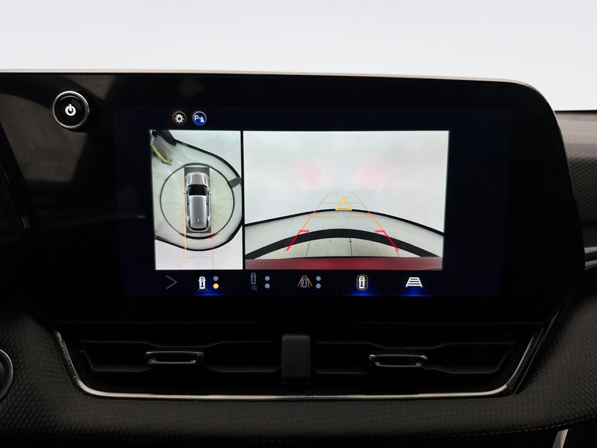 Used 2025 Chevrolet Equinox RS w/ Safety and Technology Package AWD/4WD image 16