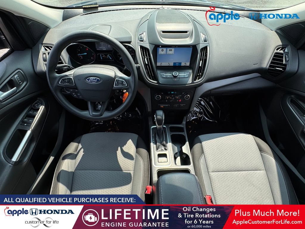 Used 2018 Ford Escape SE w/ SE Sync 3 Package AWD/4WD image 17