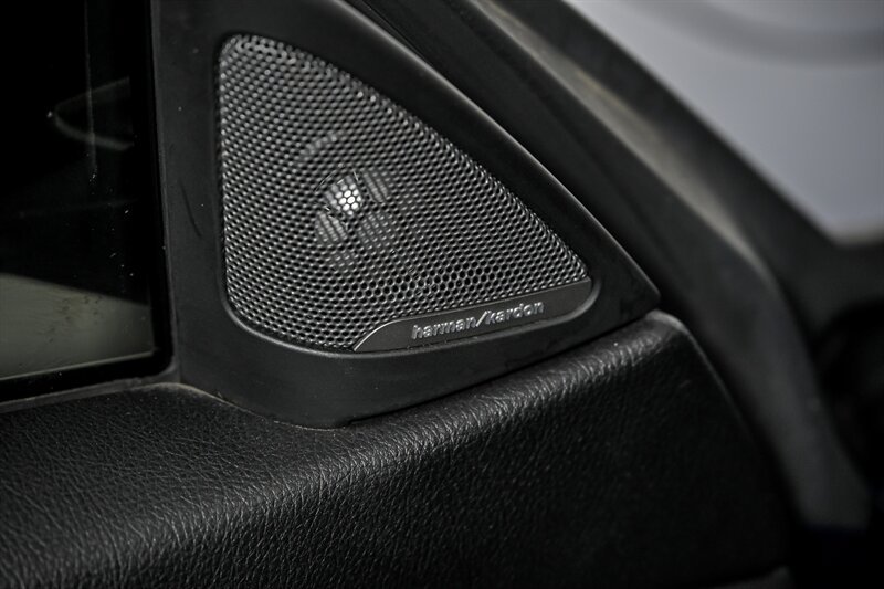 Used 2020 BMW M4 Coupe w/ Competition Package RWD image 14