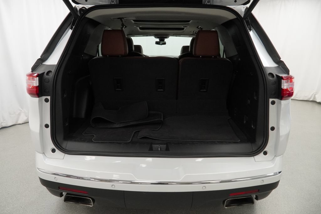 Used 2019 Chevrolet Traverse High Country w/ LPO, Floor Liner Package AWD/4WD image 28