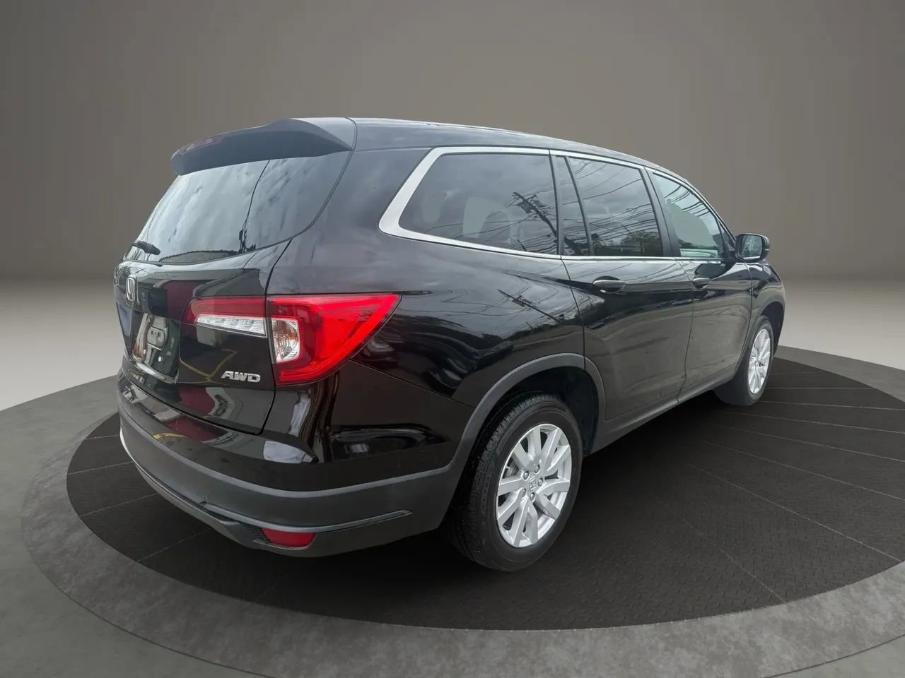 Used 2019 Honda Pilot LX image 5