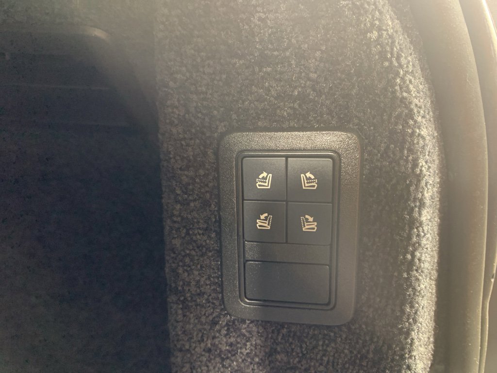 Used 2016 Land Rover Range Rover Long Wheelbase Supercharged image 36