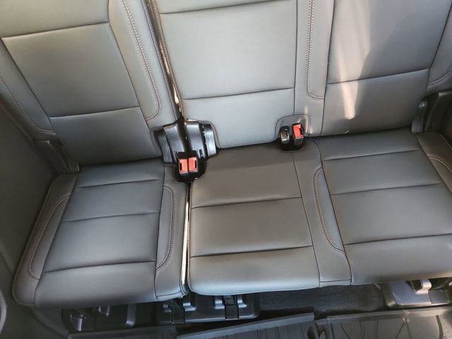 Used 2025 Chevrolet Tahoe High Country image 36