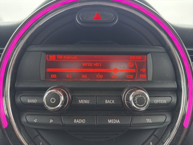 Used 2015 MINI Cooper 4-Door Hardtop image 14