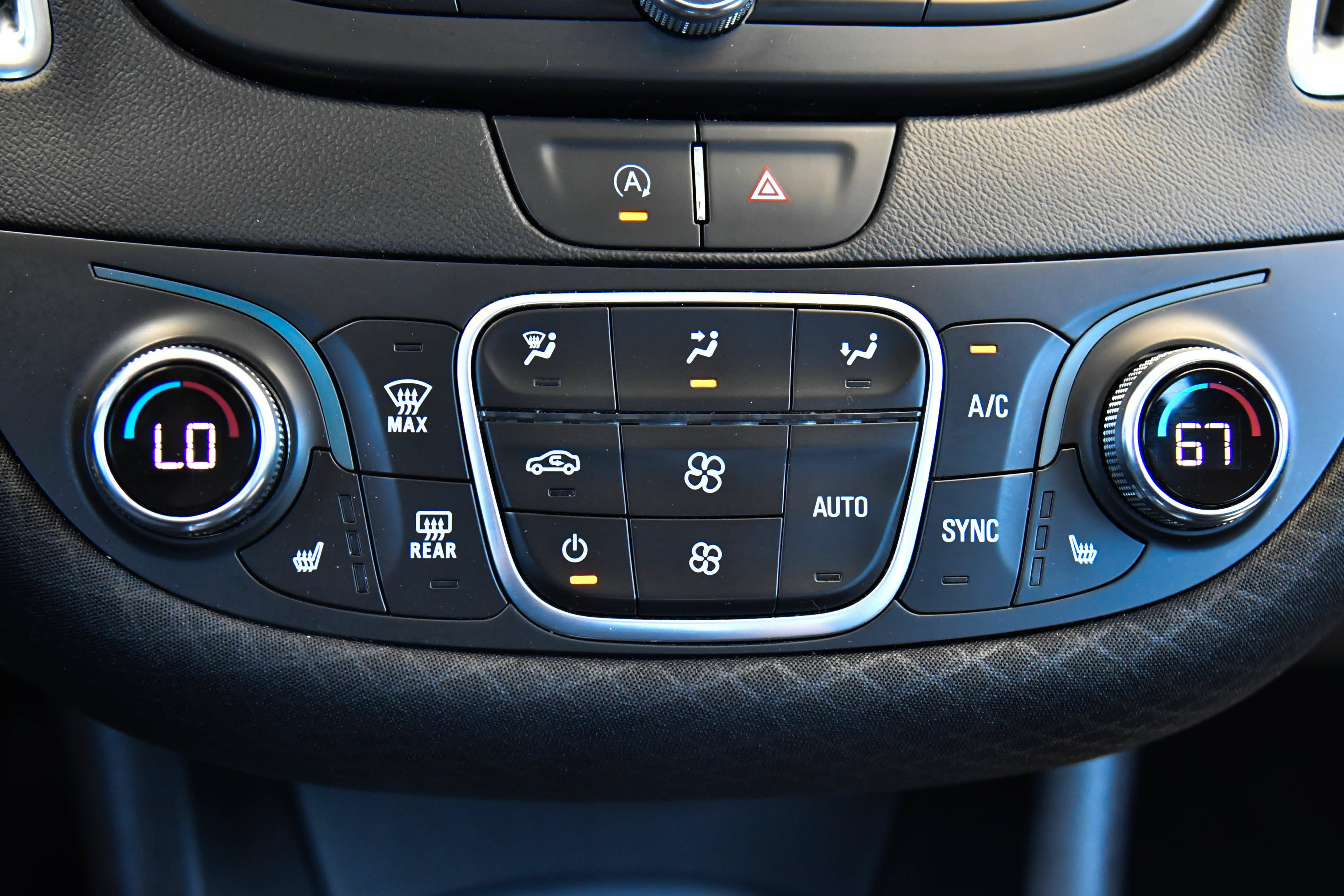 Used 2020 Chevrolet Malibu LT FWD image 23