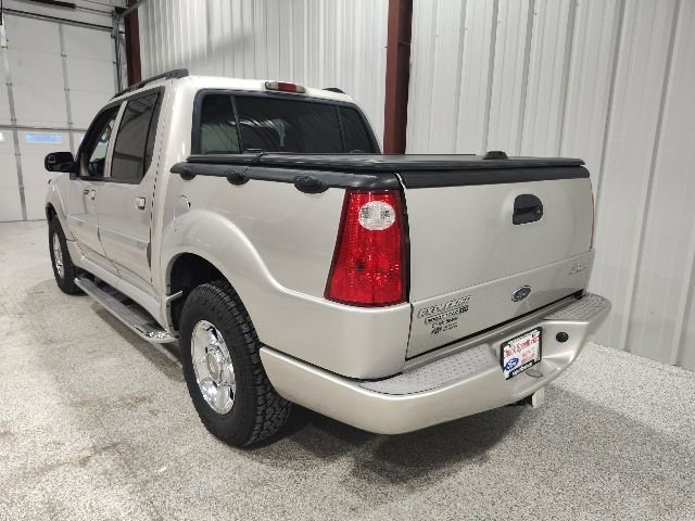 Used 2004 Ford Explorer Sport Trac 4x4 image 6