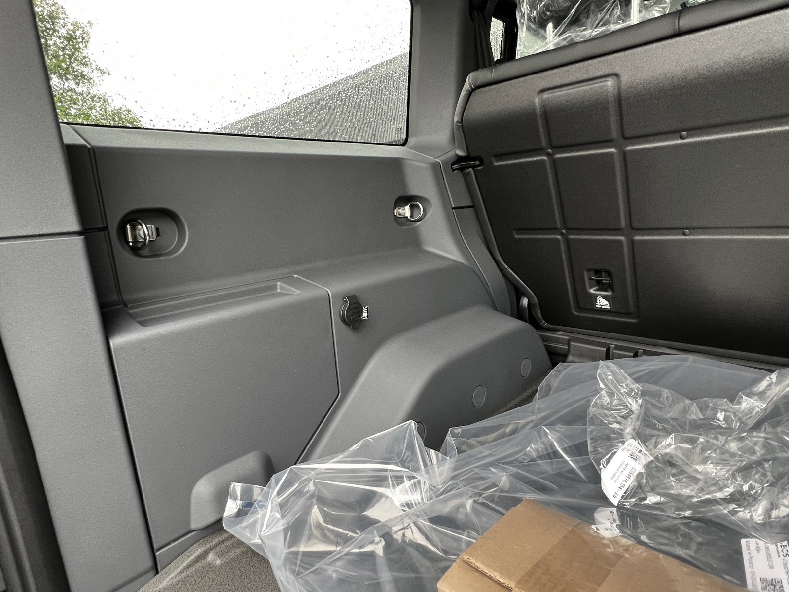 Used 2025 INEOS Grenadier image 36