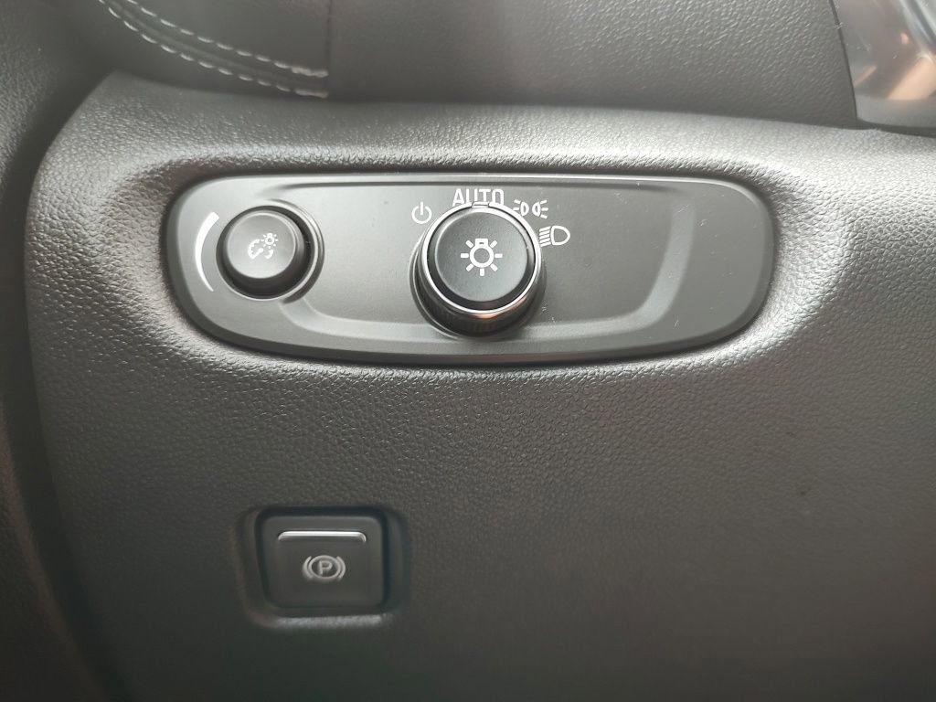 Used 2024 Chevrolet Blazer LT image 29