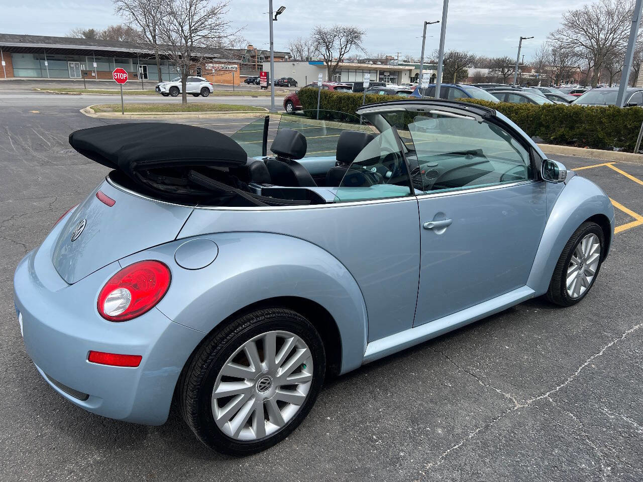 Used 2009 Volkswagen Beetle S image 14